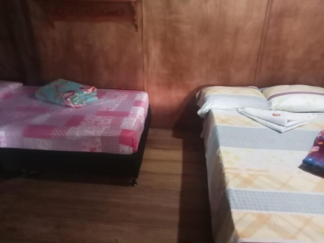 Hostal Gallito Roca Jardín Esterno foto